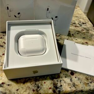 Air pods brand new